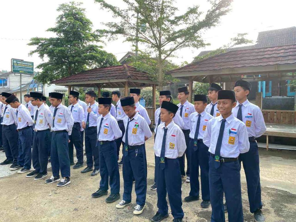 Persiapkan Mental dan Kejujuran, Mudir PontrenMu Al-Mumtazah Ajibarang Beri Pembekalan Jelang PTS Genap